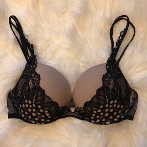 Victoria’s Secret Very Sexy Push up bra 32C